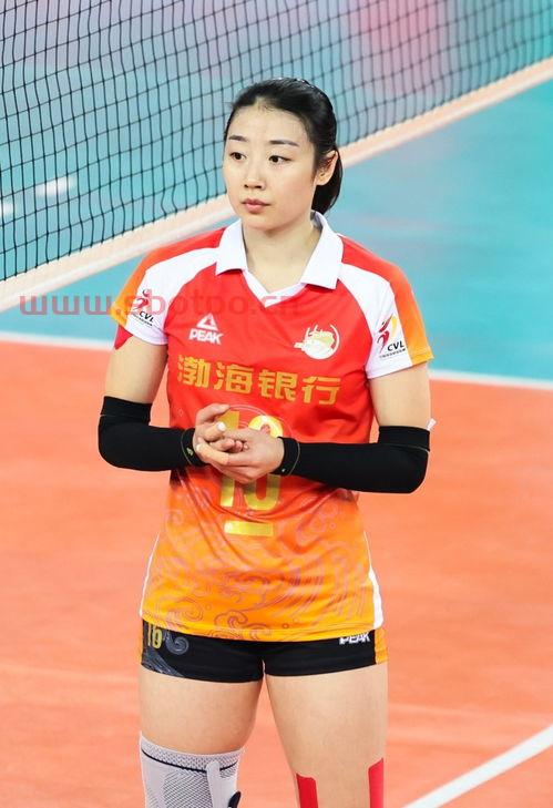 中国女排签名赛比分表最新（中国女排亲笔签名排球）