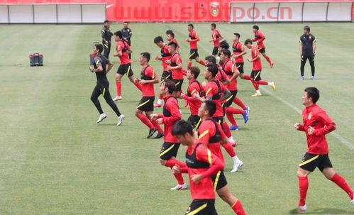 中国足球国家队历史以来（中国足球历届国家队员名单）